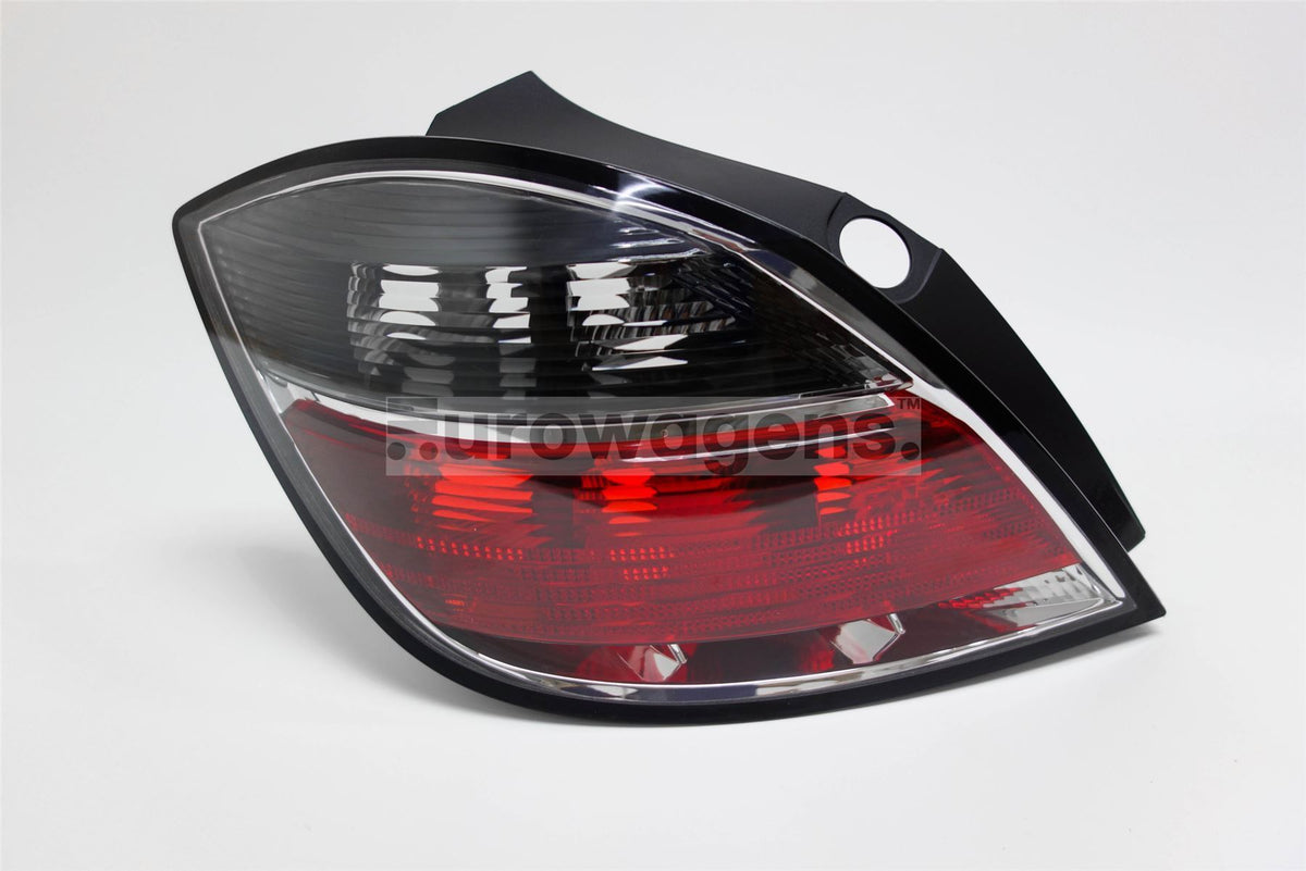 Hella Left Rear Light for Vauxhall, OEM quality, OEM 1222355 - View 2
