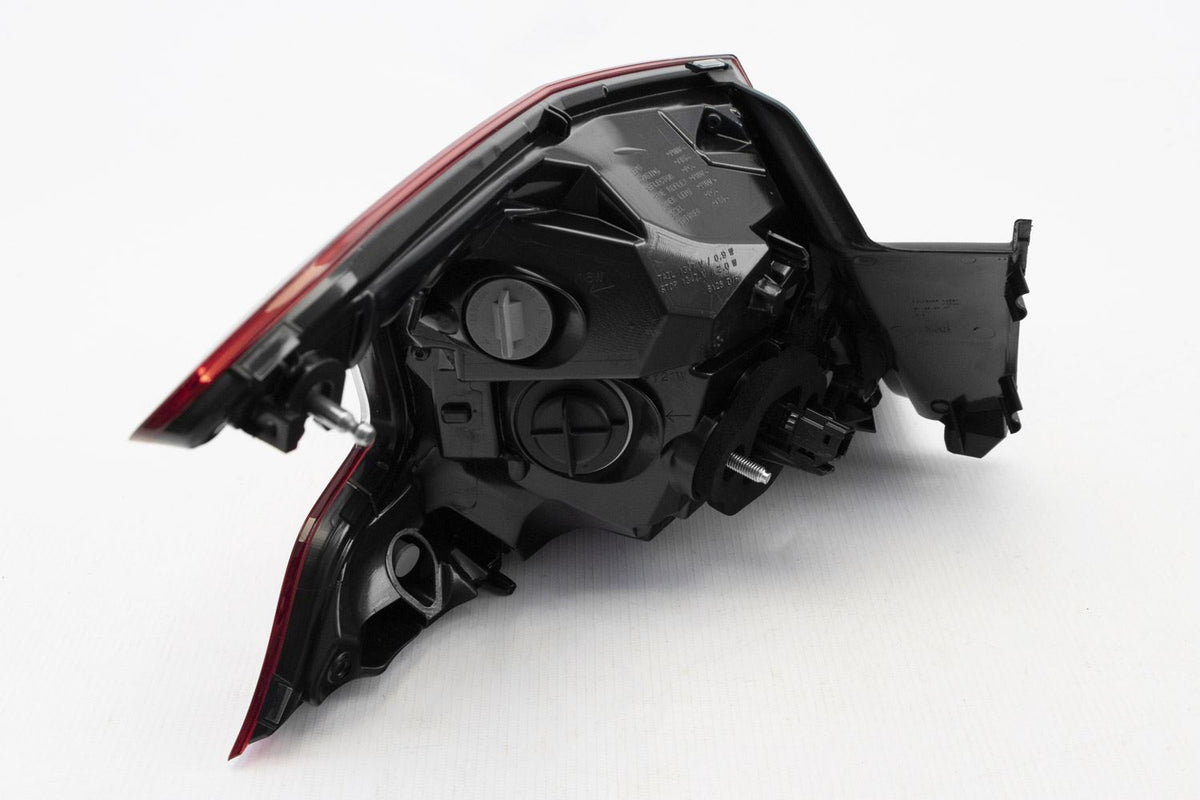 Peugeot 308 Right Rear Light, Magneti Marelli OEM, OEM 9677817580 - View 5