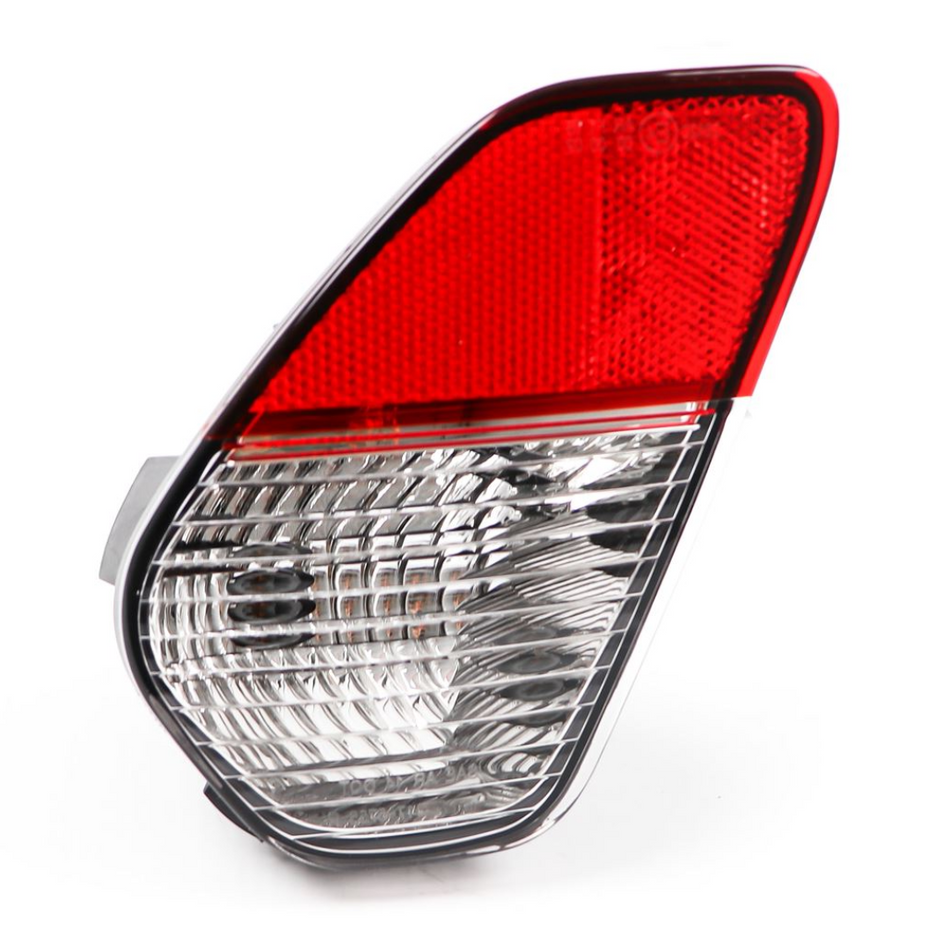 Reverse Light Left - for Mitsubishi | Eurowagens