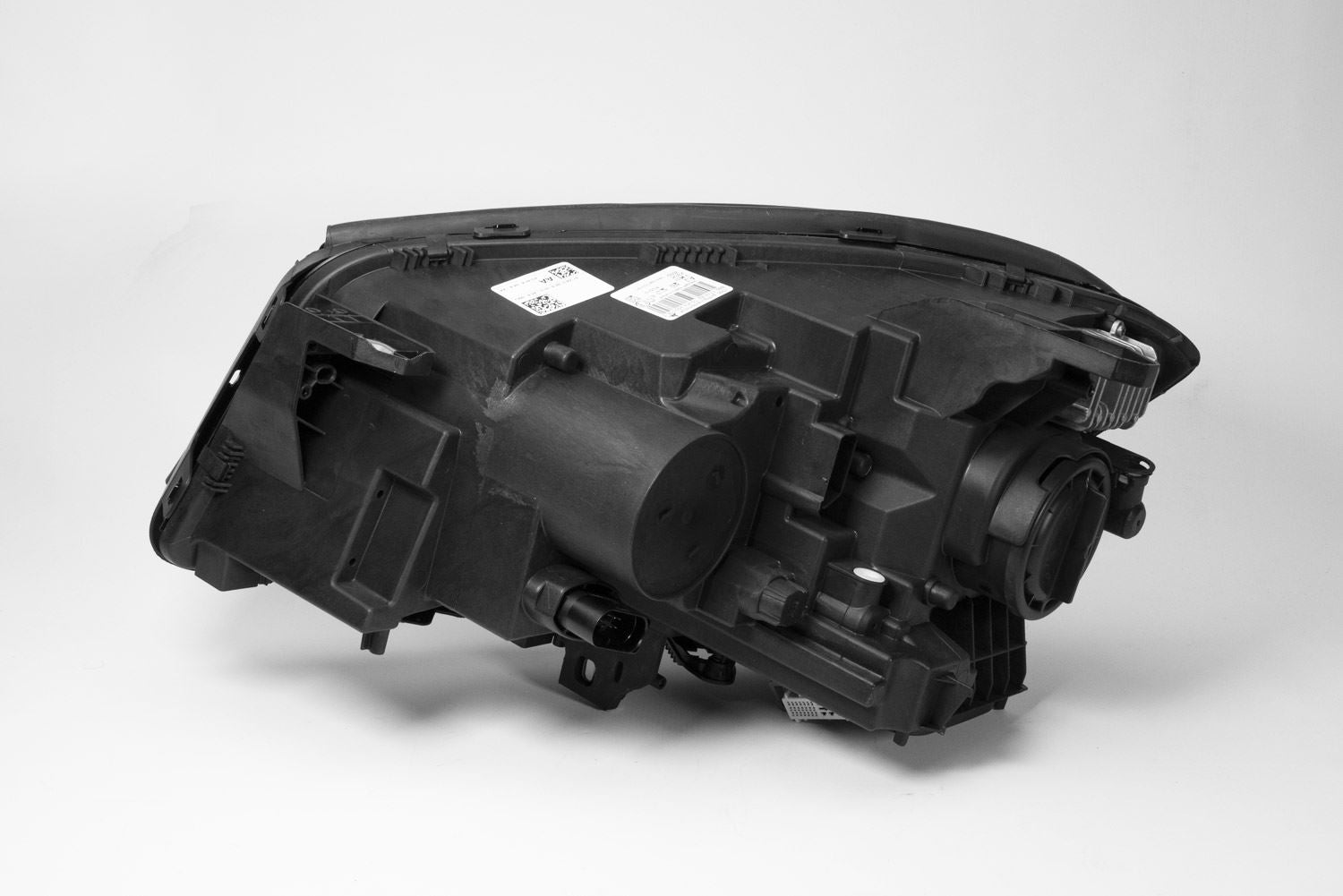 Mercedes-Benz GLA Right Headlight, Magneti Marelli OEM, OEM A1569062000 - View 7