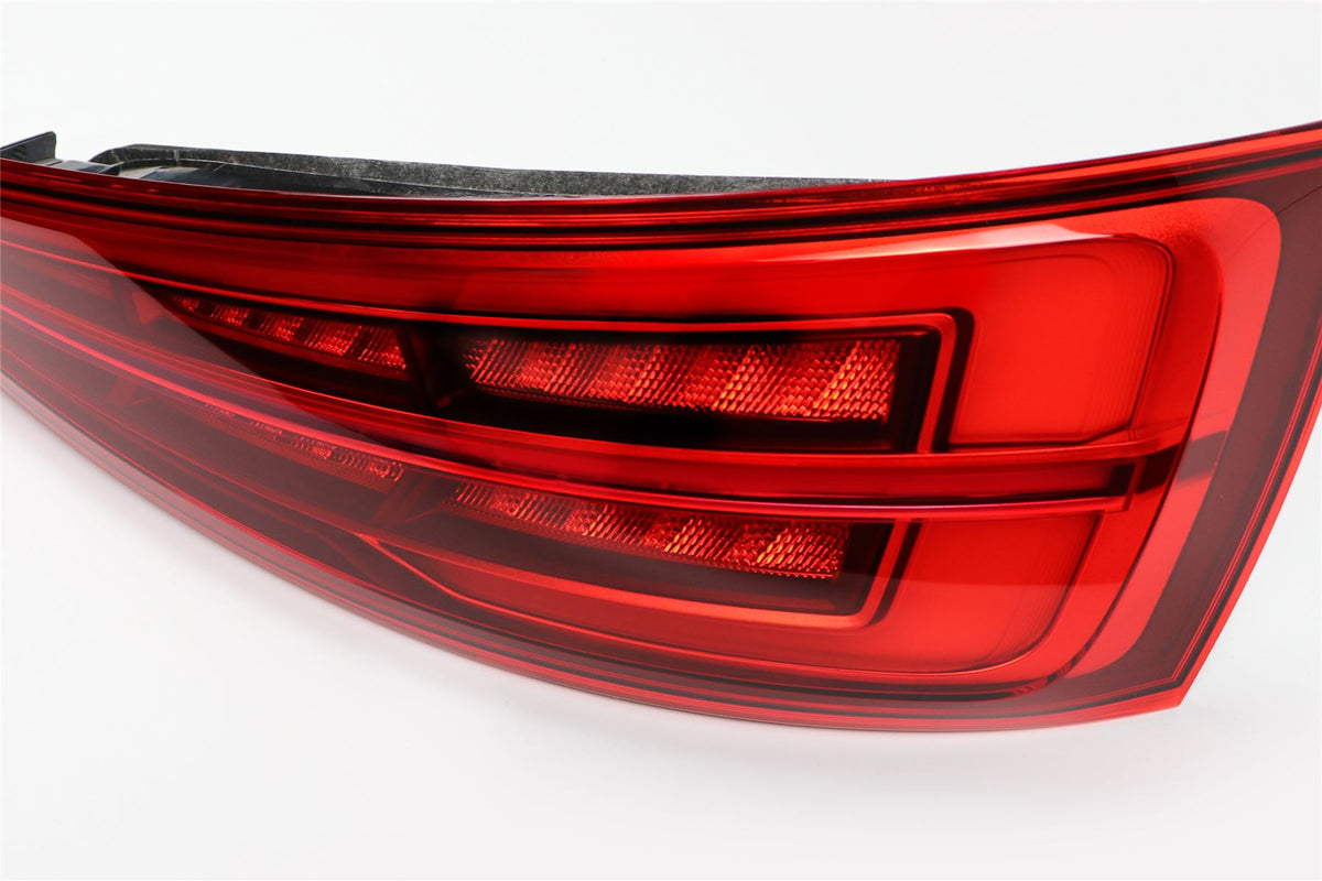 Audi Q3 Right Rear Light, Magneti Marelli OEM, OEM 8U0945094N - View 3