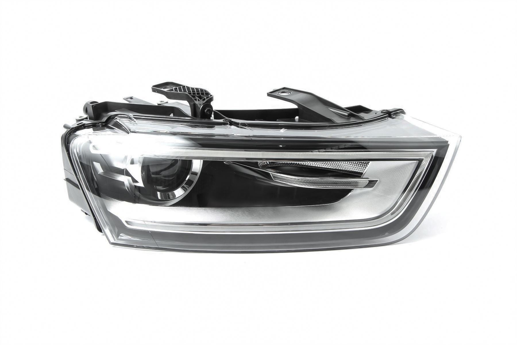 Audi Q3 Right Headlight, Magneti Marelli OEM, OEM 8U0941044A - View 2