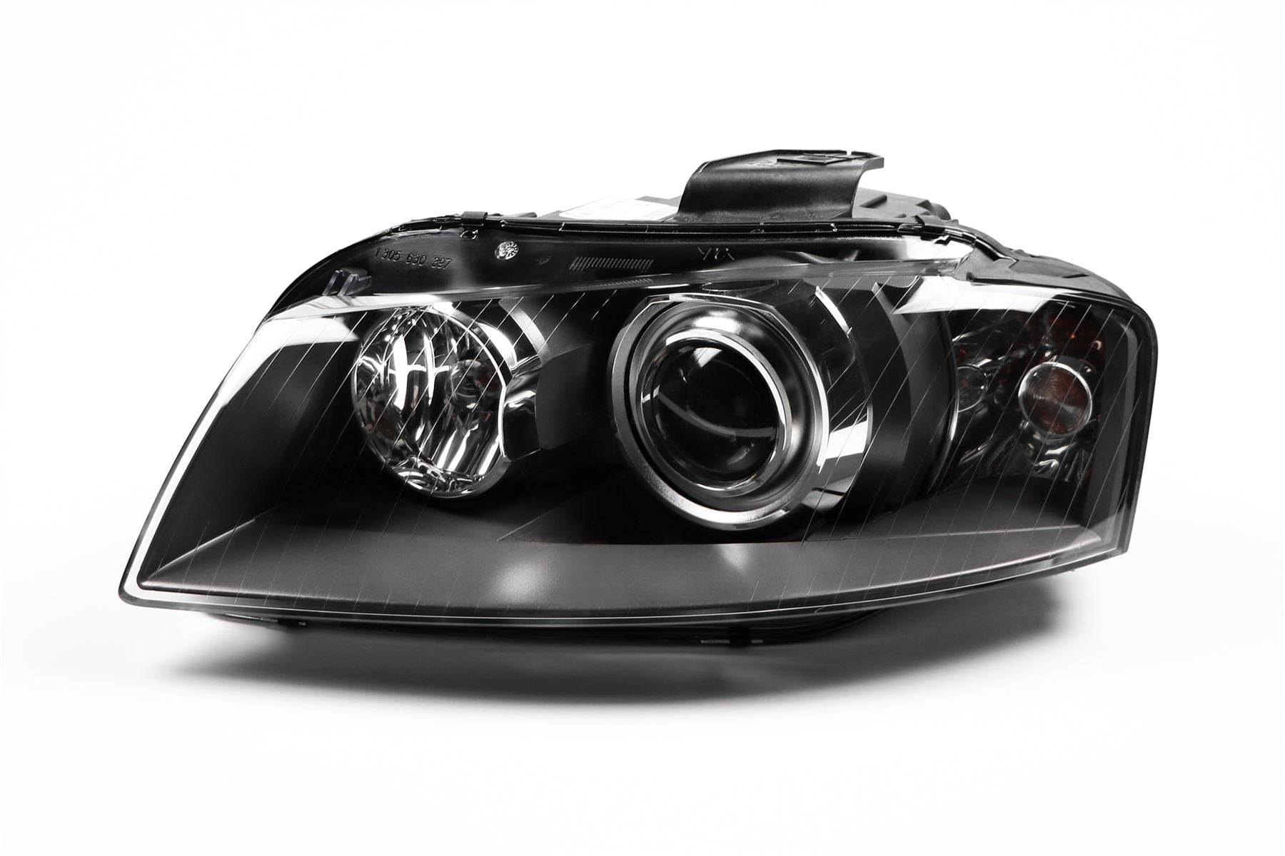 Audi A3 Right Headlight, Magneti Marelli OEM, OEM 8P0941029AB, MPN MHL5552