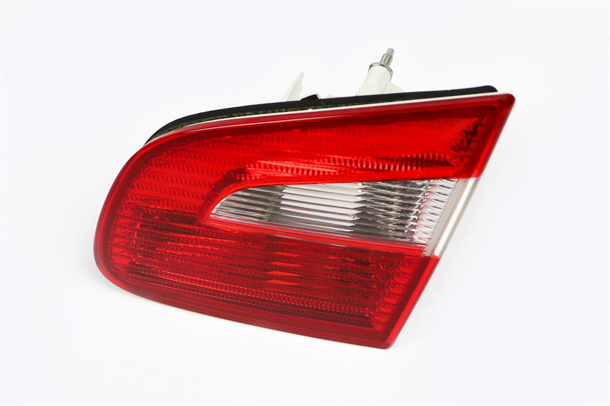 Skoda Superb Right Rear Light, Magneti Marelli OEM, OEM 3T5945108 - View 11