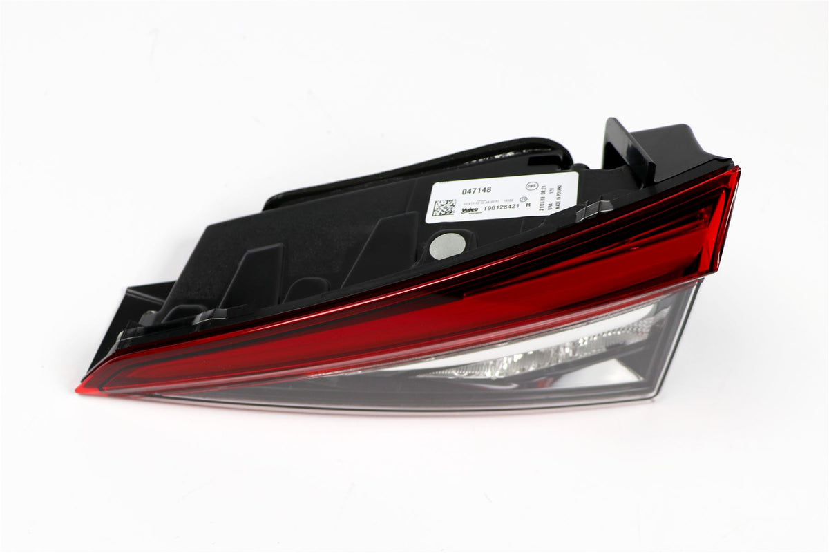 Skoda Kodiaq Right Rear Light, Valeo OEM, OEM 565.945.308.C - View 2