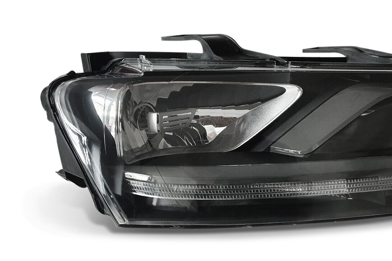 Audi Q3 Right Headlight, Magneti Marelli OEM, OEM 8U0941004N - View 2