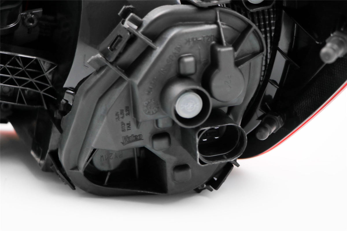 Seat Leon Left Rear Light, Valeo OEM, OEM 5F9945207A - View 3