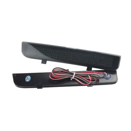 Bumper Reflector Light Rear - for Land Rover - OEM LR006348 | Eurowagens - View 3