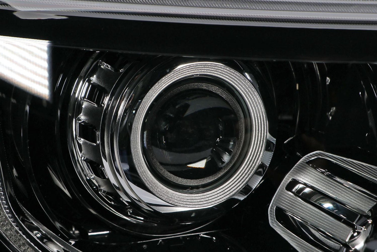 Land Rover Discovery Headlight Cover, Valeo OEM, OEM LR052379 - View 9